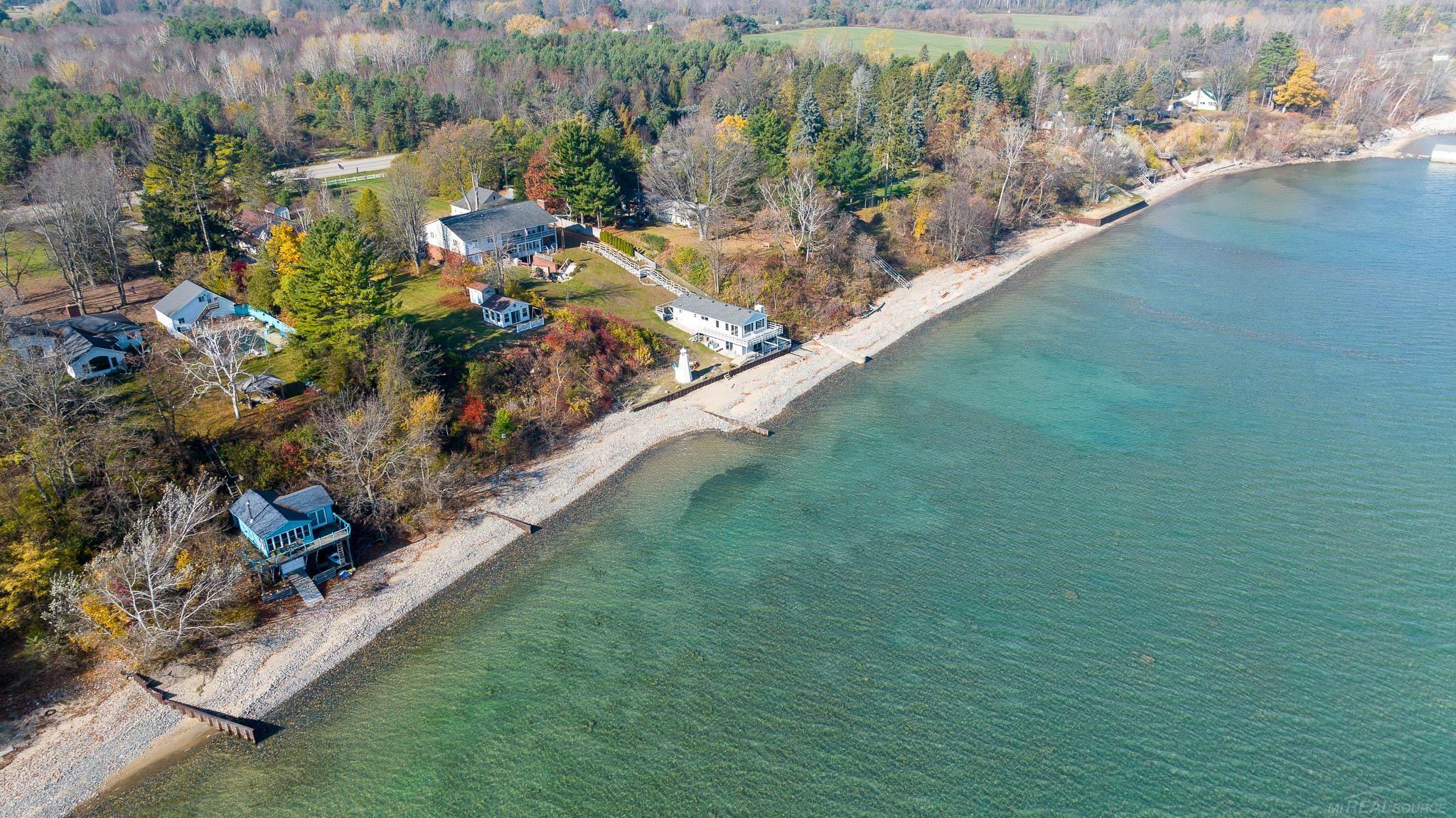 1101 South Lakeshore Road Carsonville, MI 48419 - Photo 23 of 90 50095040-22.JPG