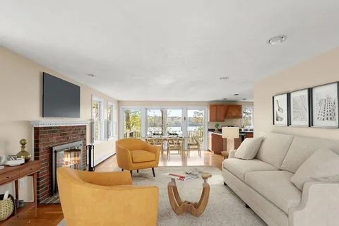 $825,000 | 209 Herring Pond Road, Plymouth, MA 02360
