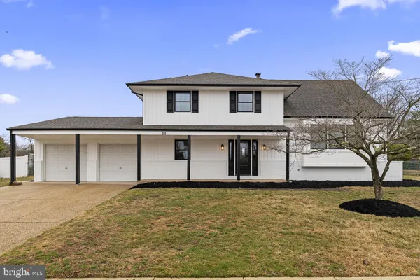 $625,000 | 14 Montclair Drive, Delran, NJ 08075
