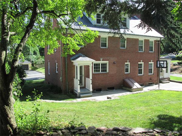 30 Otsego Road Worcester, MA 01609 - Photo 3 of 29 Gallery Image 3