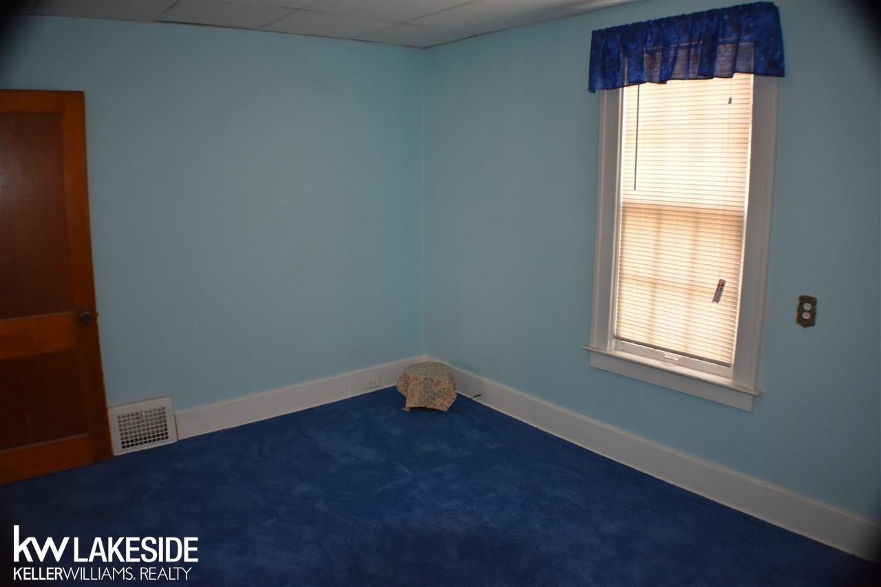 14538-14540 East 9 Mile Road Eastpointe, MI 48021 - Photo 14 of 48 Gallery Image 14