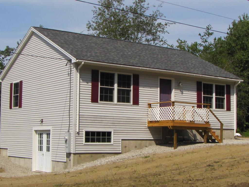 81 Union Road Waldoboro, ME 04572 - Photo 2 of 24 Front and side view of home