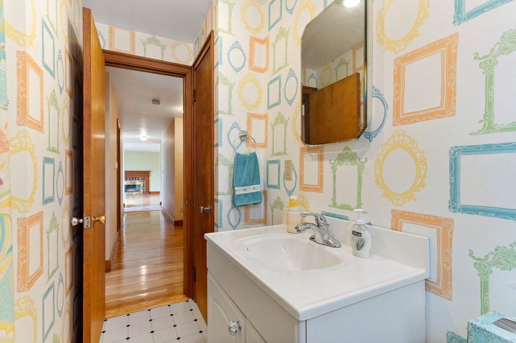 18 Sheehan Road Lynn, MA 01904 - Photo 19 of 42 Gallery Image 19
