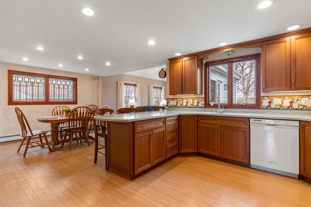 18 Sheehan Road Lynn, MA 01904 - Photo 10 of 42 Gallery Image 10