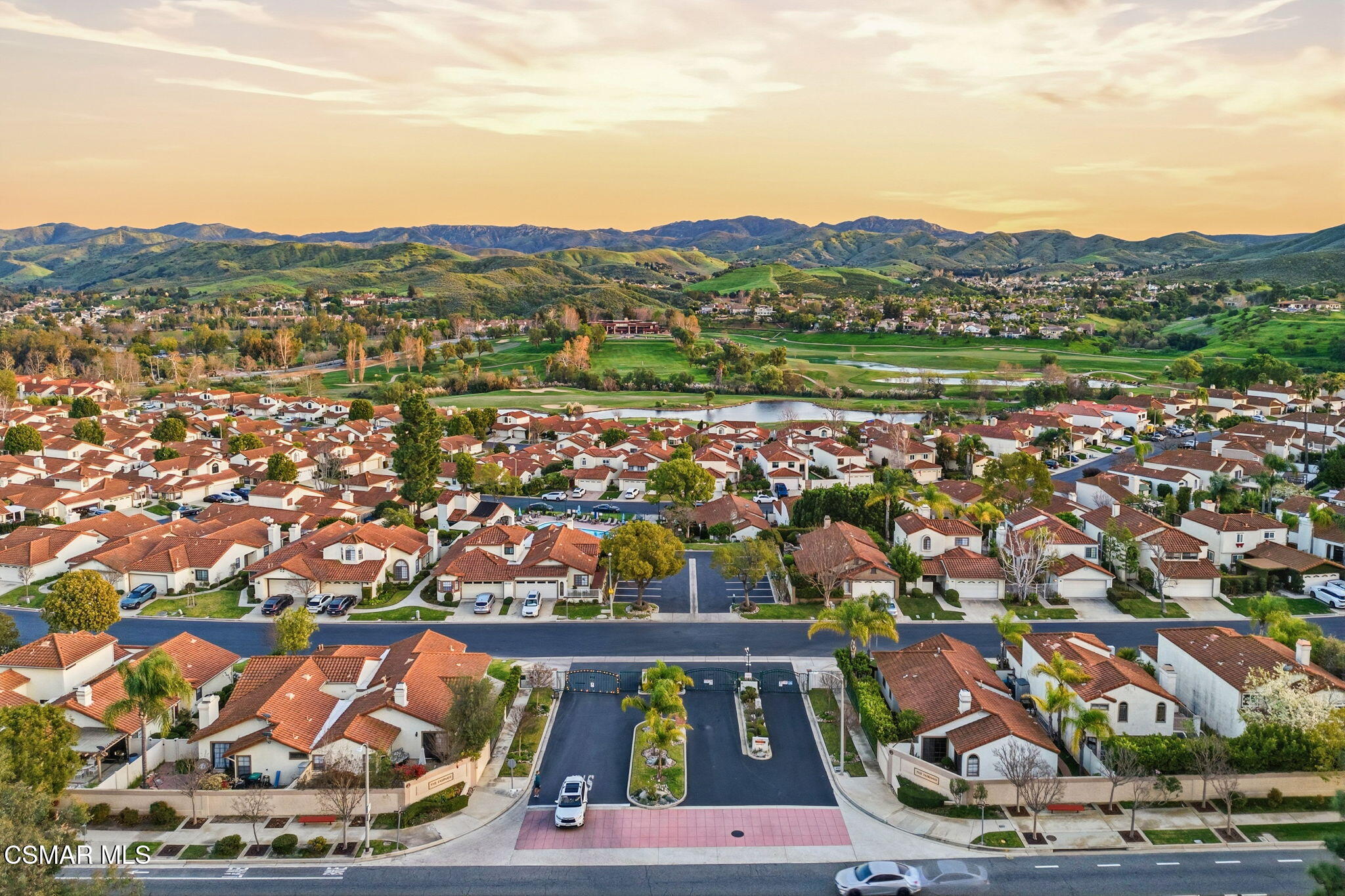 847 Links View Drive Simi Valley, CA 93065 - Photo 44 of 45 a view of a city