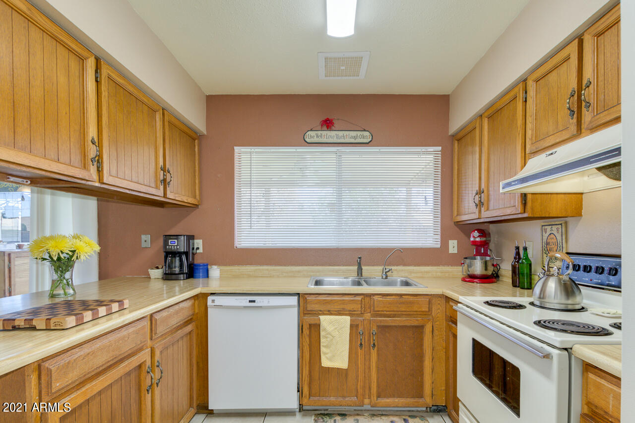 3425 South Roberts Road Tempe, AZ 85282 - Photo 12 of 31 11-Roberts