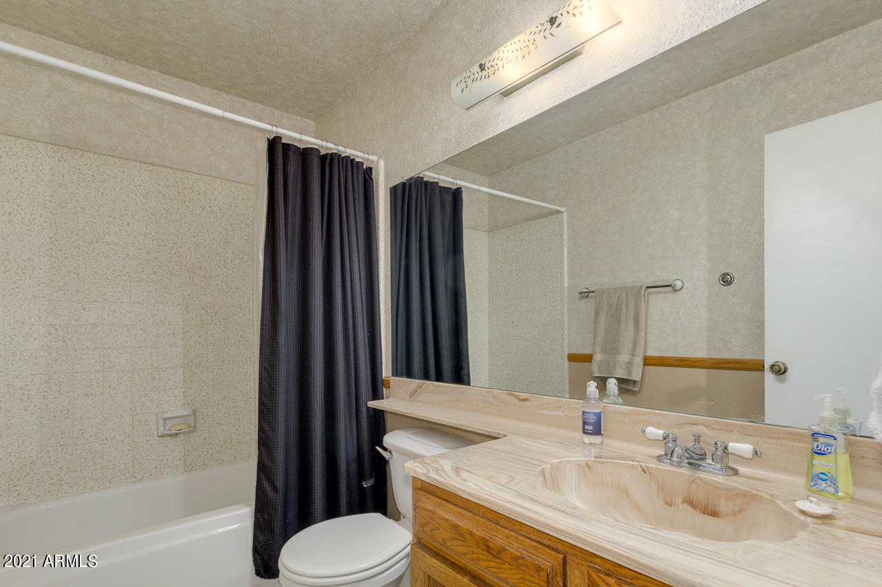 3425 South Roberts Road Tempe, AZ 85282 - Photo 19 of 31 19-Roberts