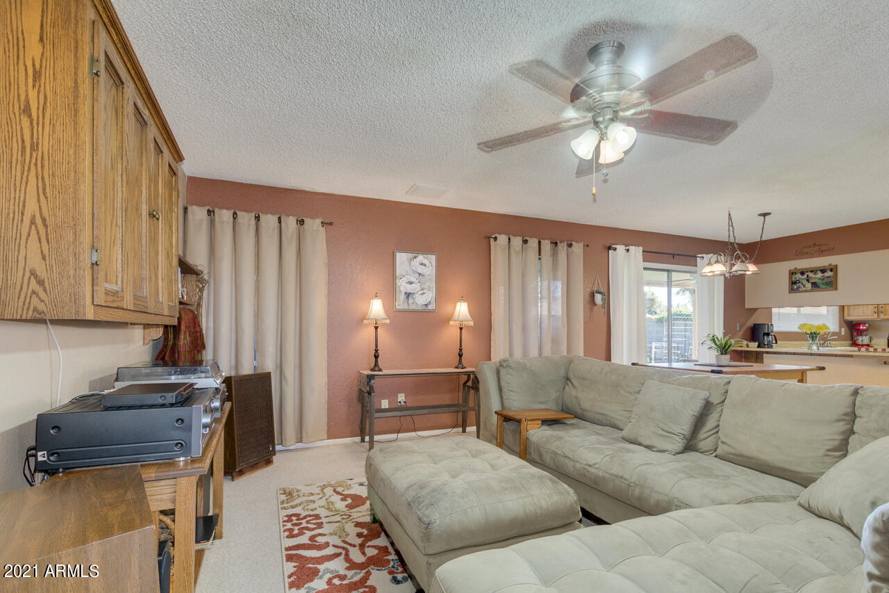 3425 South Roberts Road Tempe, AZ 85282 - Photo 7 of 31 04-Roberts