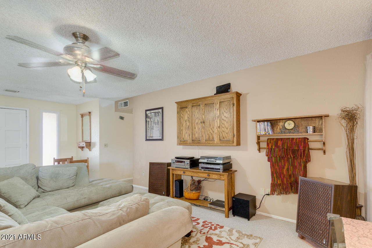 3425 South Roberts Road Tempe, AZ 85282 - Photo 8 of 31 06-Roberts