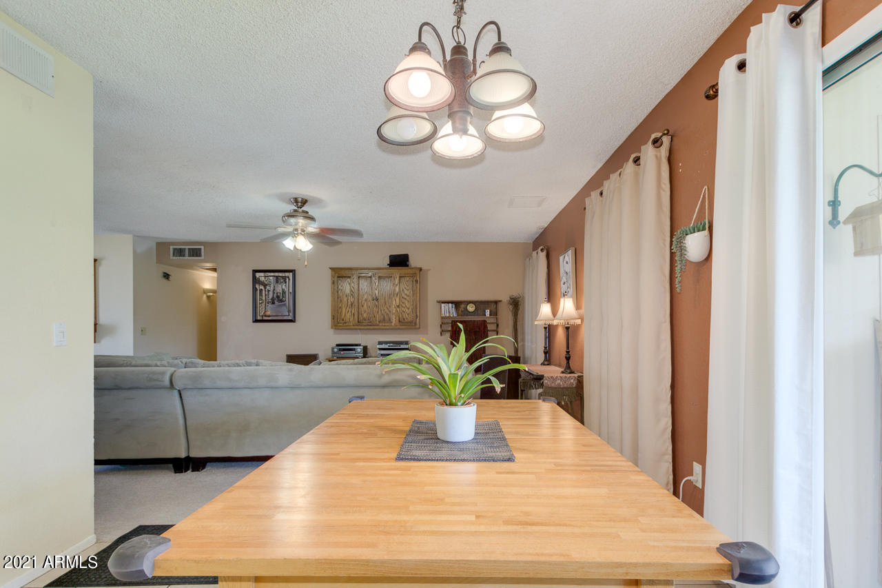 3425 South Roberts Road Tempe, AZ 85282 - Photo 9 of 31 08-Roberts