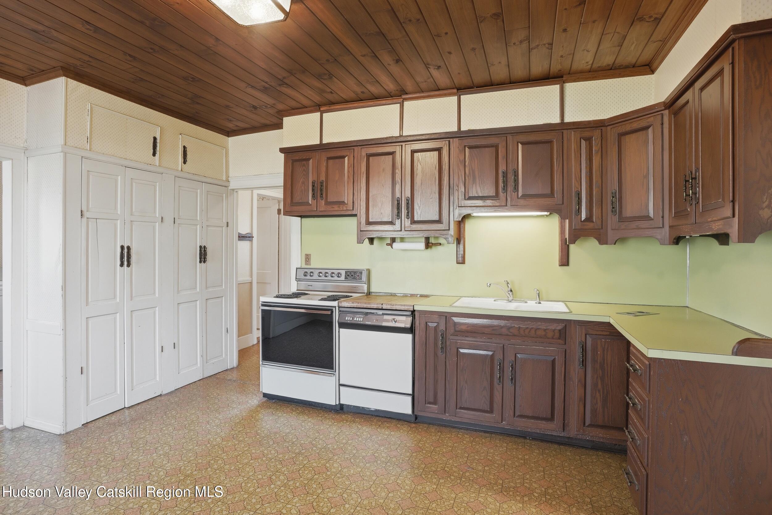3408 Highway 209 Stone Ridge, NY 12484 - Photo 10 of 34 30_dsc00539