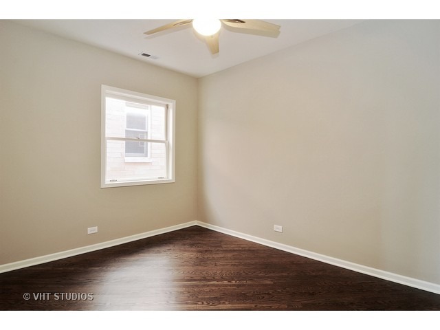 1139 West Addison Street, Unit 3 Chicago, IL 60613 - Photo 10 of 17