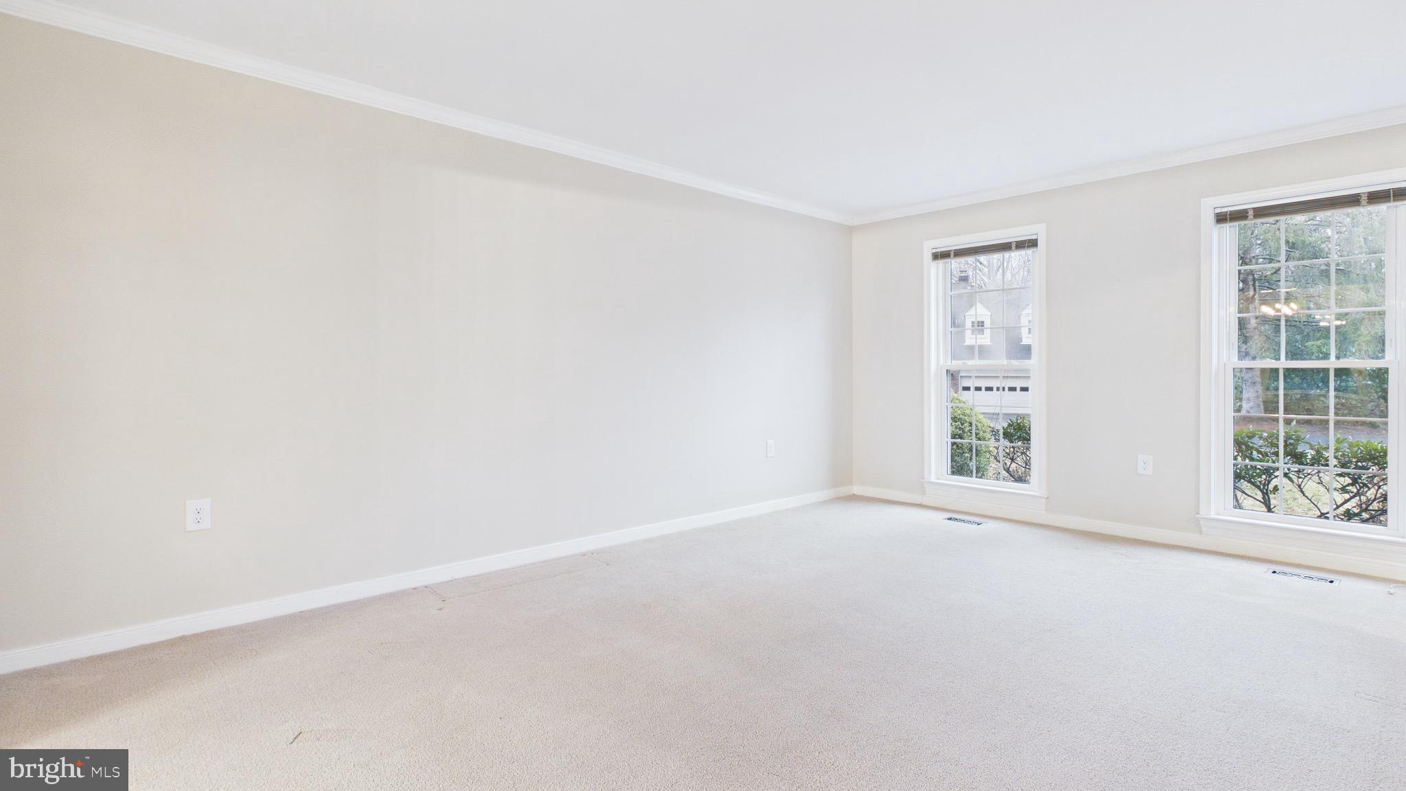 10298 Dunn Meadow Road Vienna, VA 22182 - Photo 12 of 102