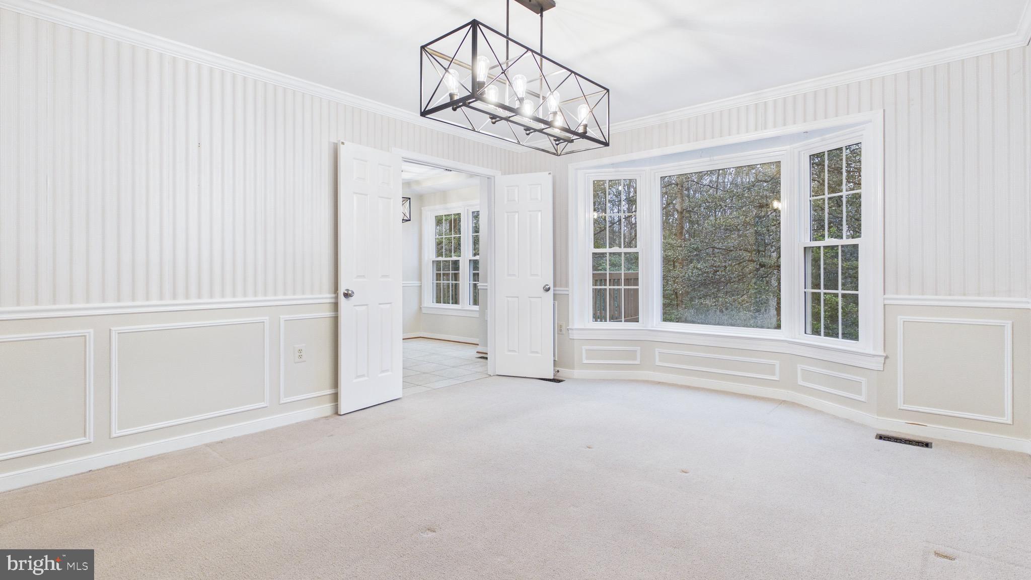 10298 Dunn Meadow Road Vienna, VA 22182 - Photo 16 of 102