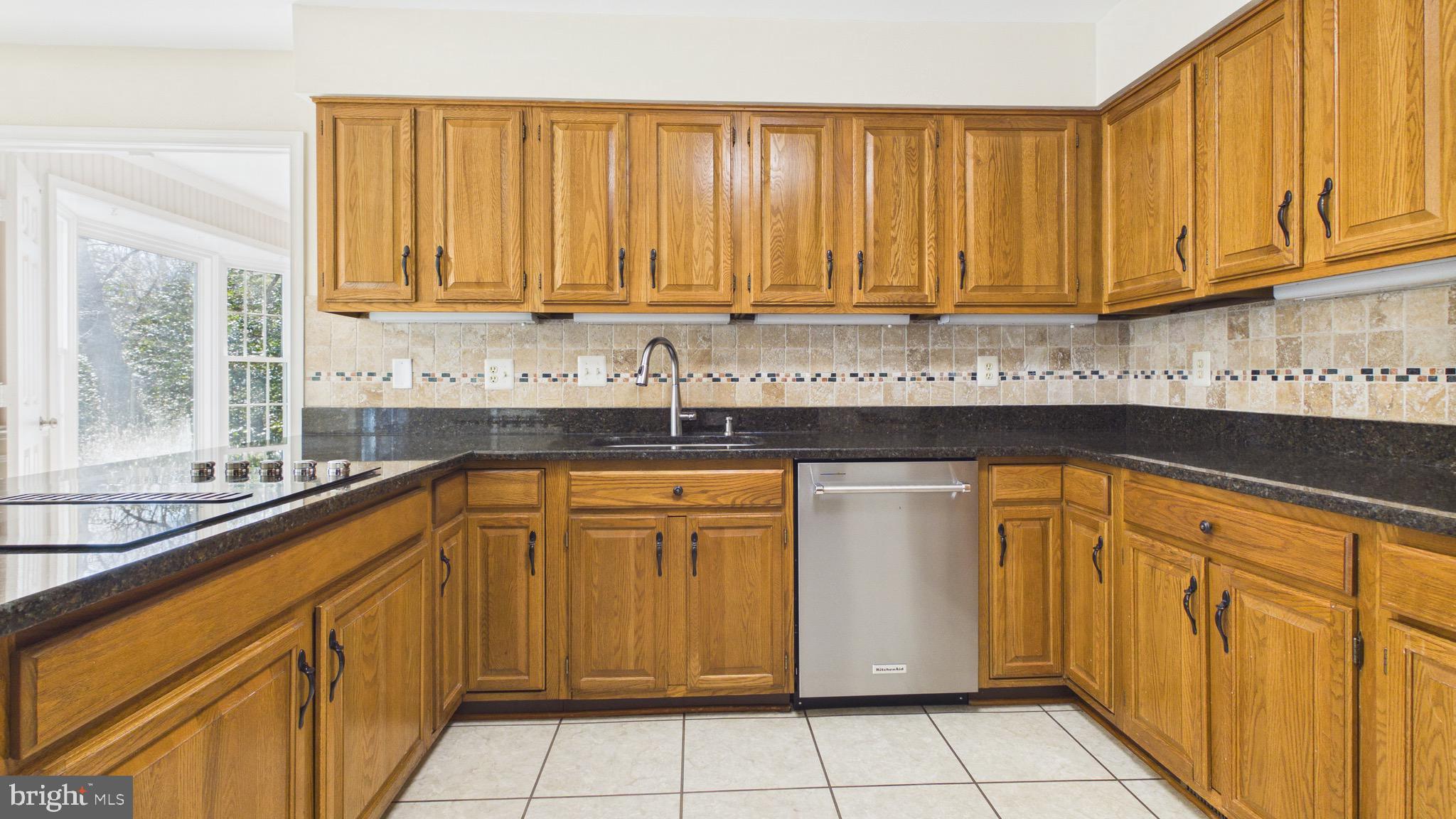 10298 Dunn Meadow Road Vienna, VA 22182 - Photo 24 of 102