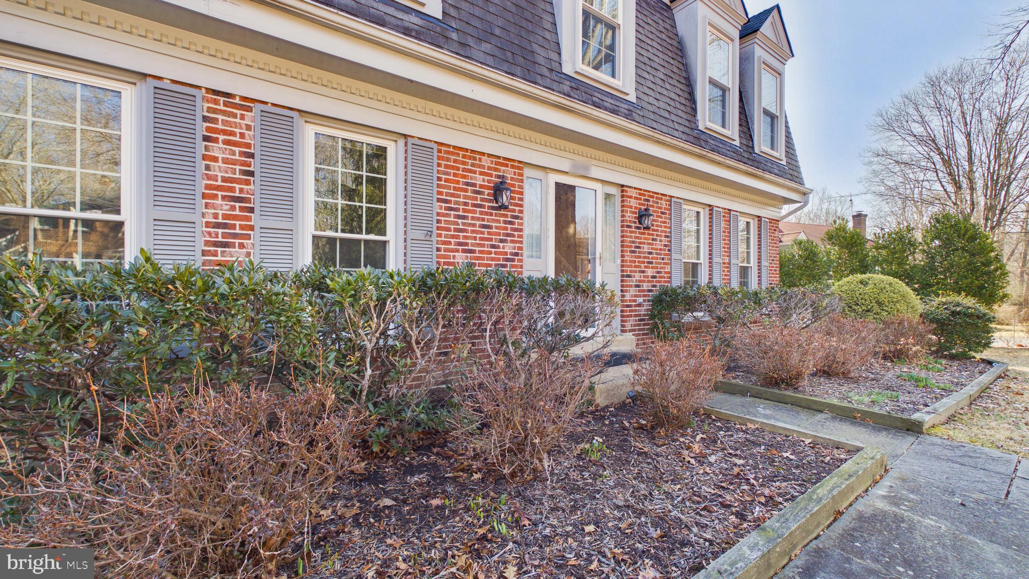 10298 Dunn Meadow Road Vienna, VA 22182 - Photo 3 of 102