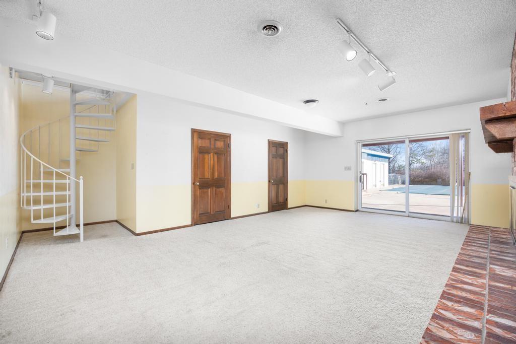 225 West 15th Street Fort Scott, KS 66701 - Photo 24 of 48