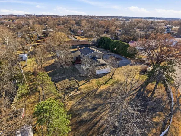 $349,000 | 225 West 15th Street, Fort Scott, KS 66701