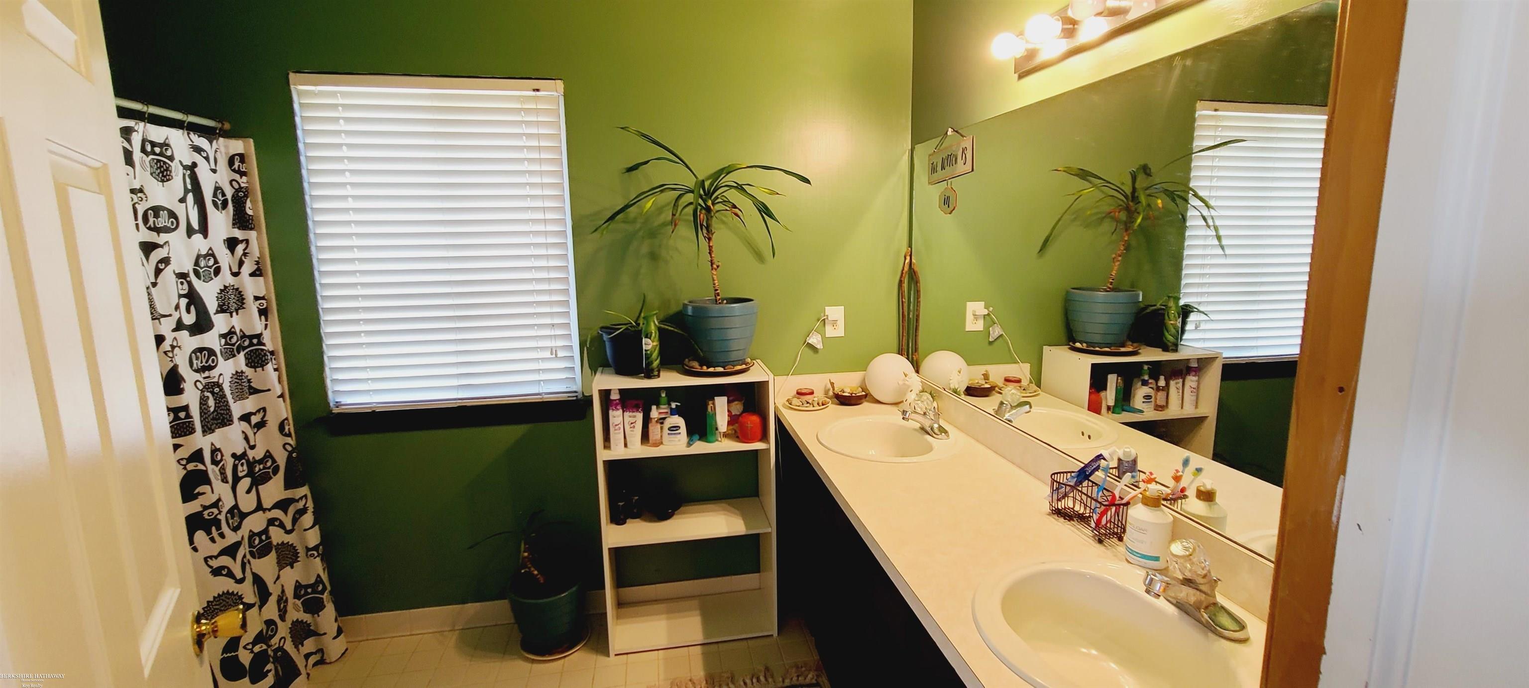 615 Stoddard Road Columbus, MI 48063 - Photo 10 of 31 Gallery Image 10