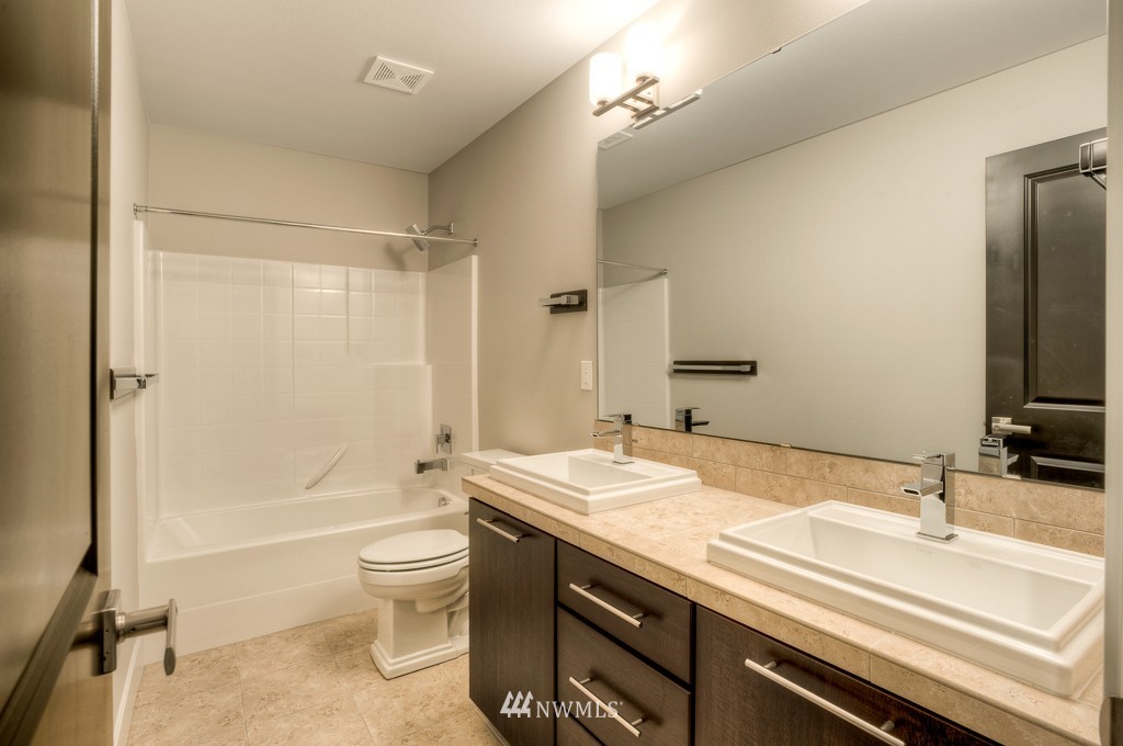 114 157th Lane Southeast, Unit 29 Bothell, WA 98012 - Photo 9 of 15 Gallery Image 9