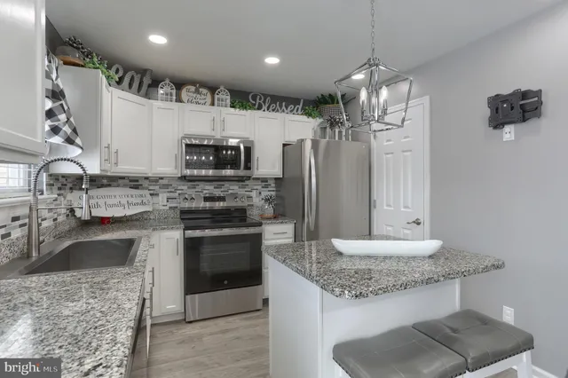 $229,000 | 15 Weiser Court, Womelsdorf, PA 19567