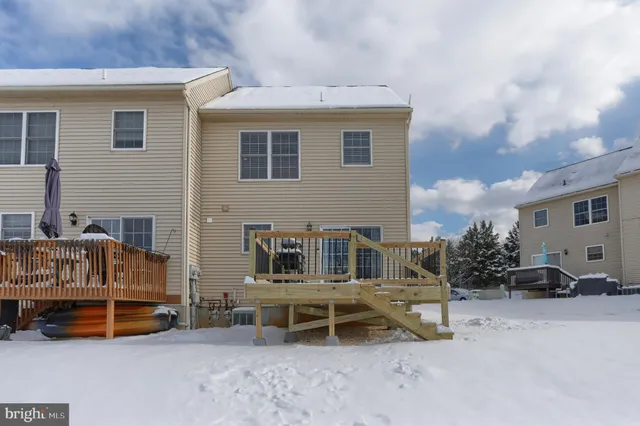 $229,000 | 15 Weiser Court, Womelsdorf, PA 19567