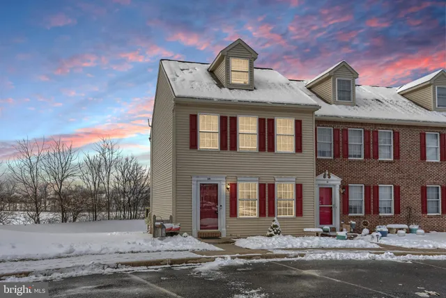 $229,000 | 15 Weiser Court, Womelsdorf, PA 19567