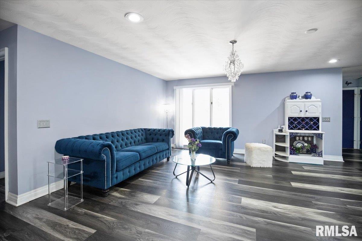 55 Pine Cove Springfield, IL 62712 - Photo 12 of 34