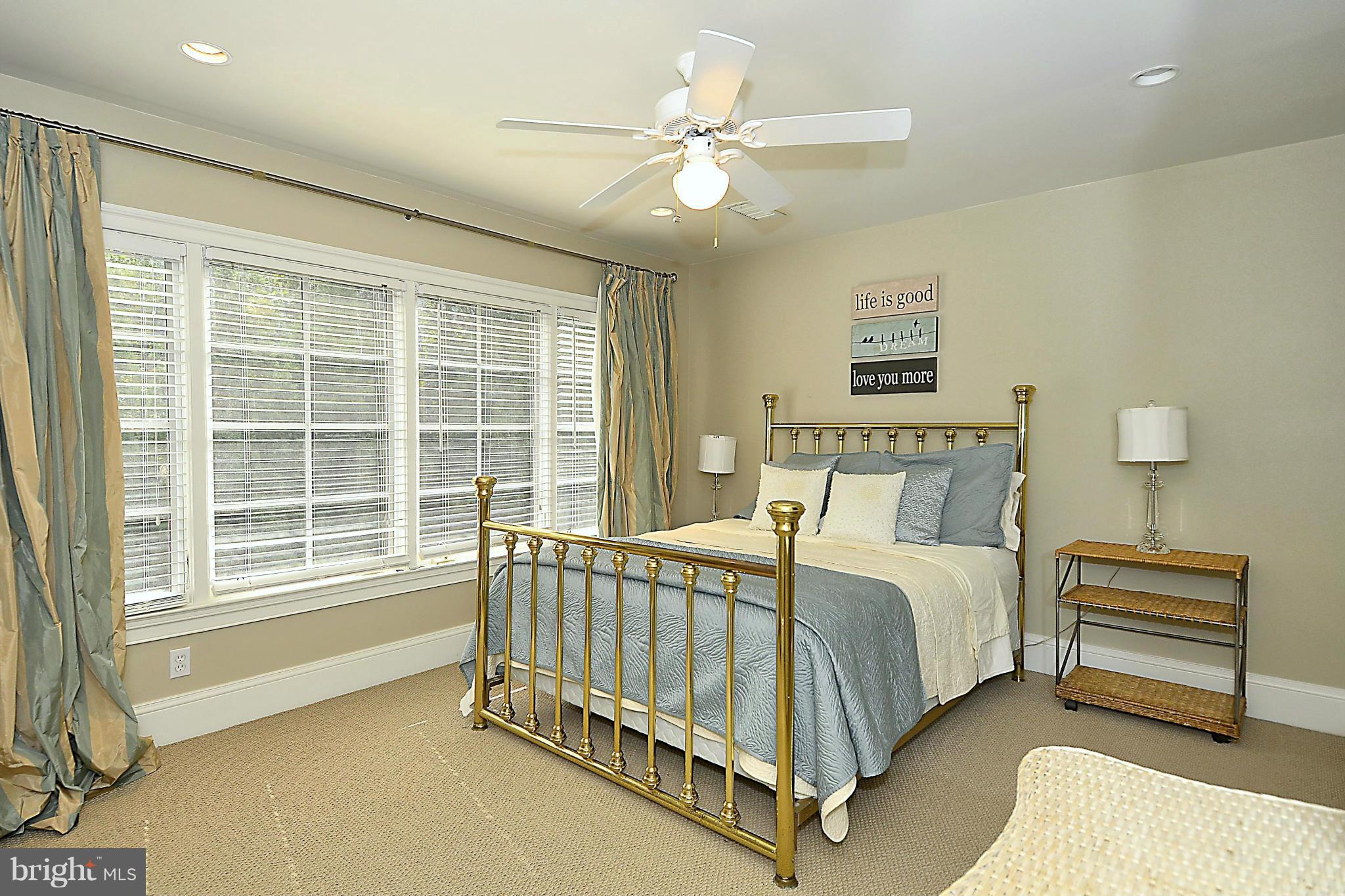 6210 Winnebago Road Bethesda, MD 20816 - Photo 22 of 30 Fifth Bedroom (Private Bath)