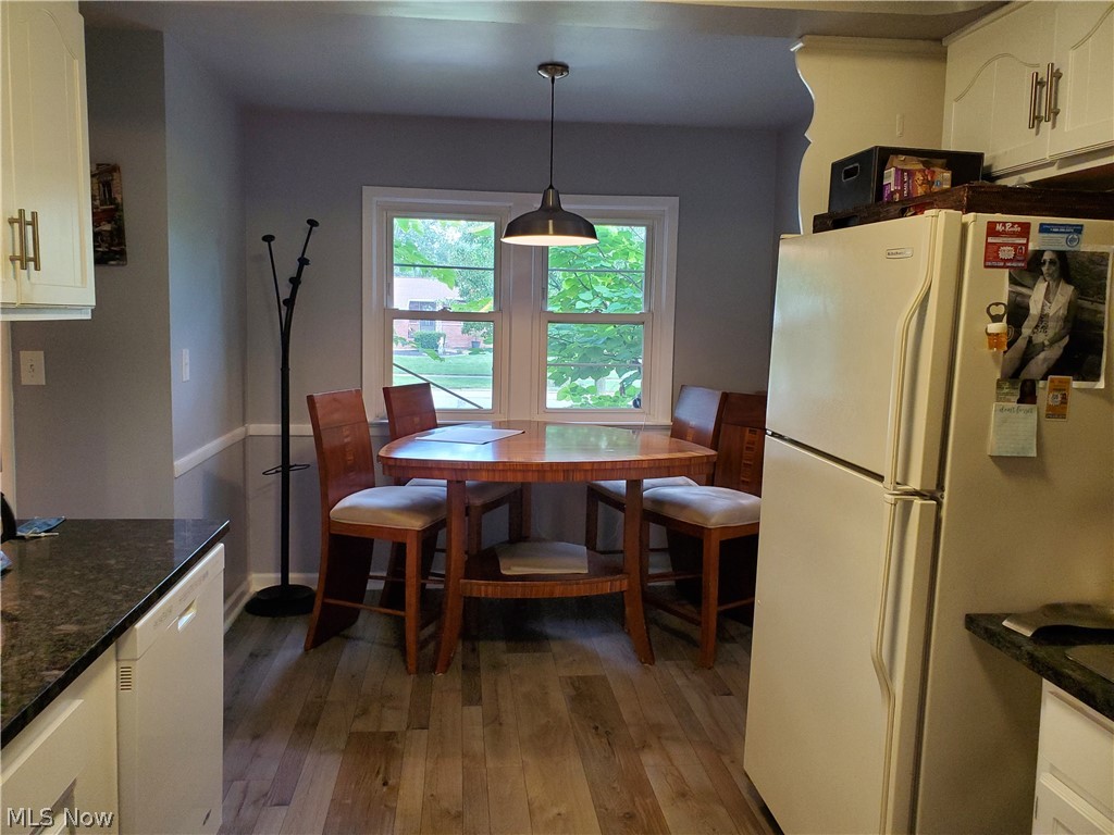6442 Fairhaven Road Cleveland, OH 44124 - Photo 11 of 28