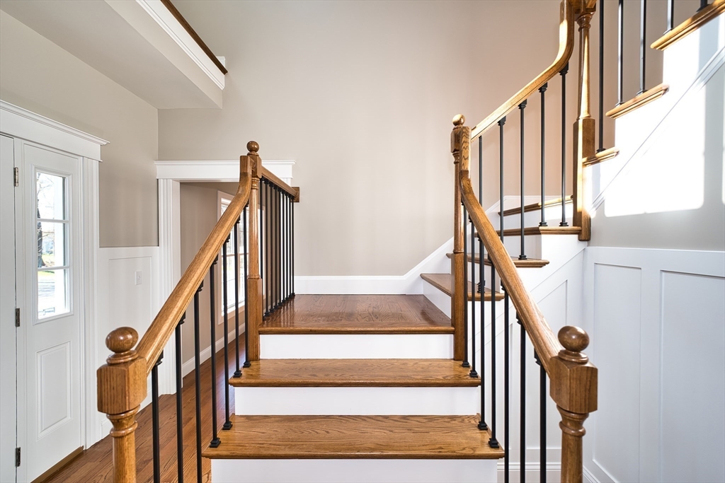 532 Old Warren Road Swansea, MA 02777 - Photo 7 of 32 Gallery Image 7