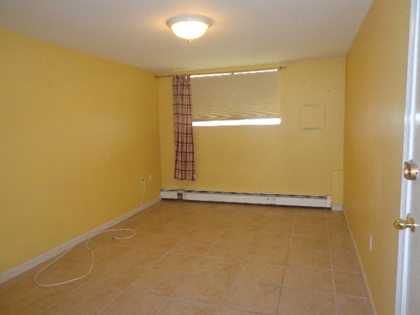 3 Laurent Road, Unit 2 Salem, MA 01970 - Photo 3 of 10 Gallery Image 3