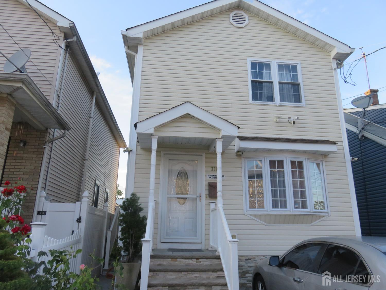 336 Sutton Street Perth Amboy, NJ 08861 - Photo 1 of 8
