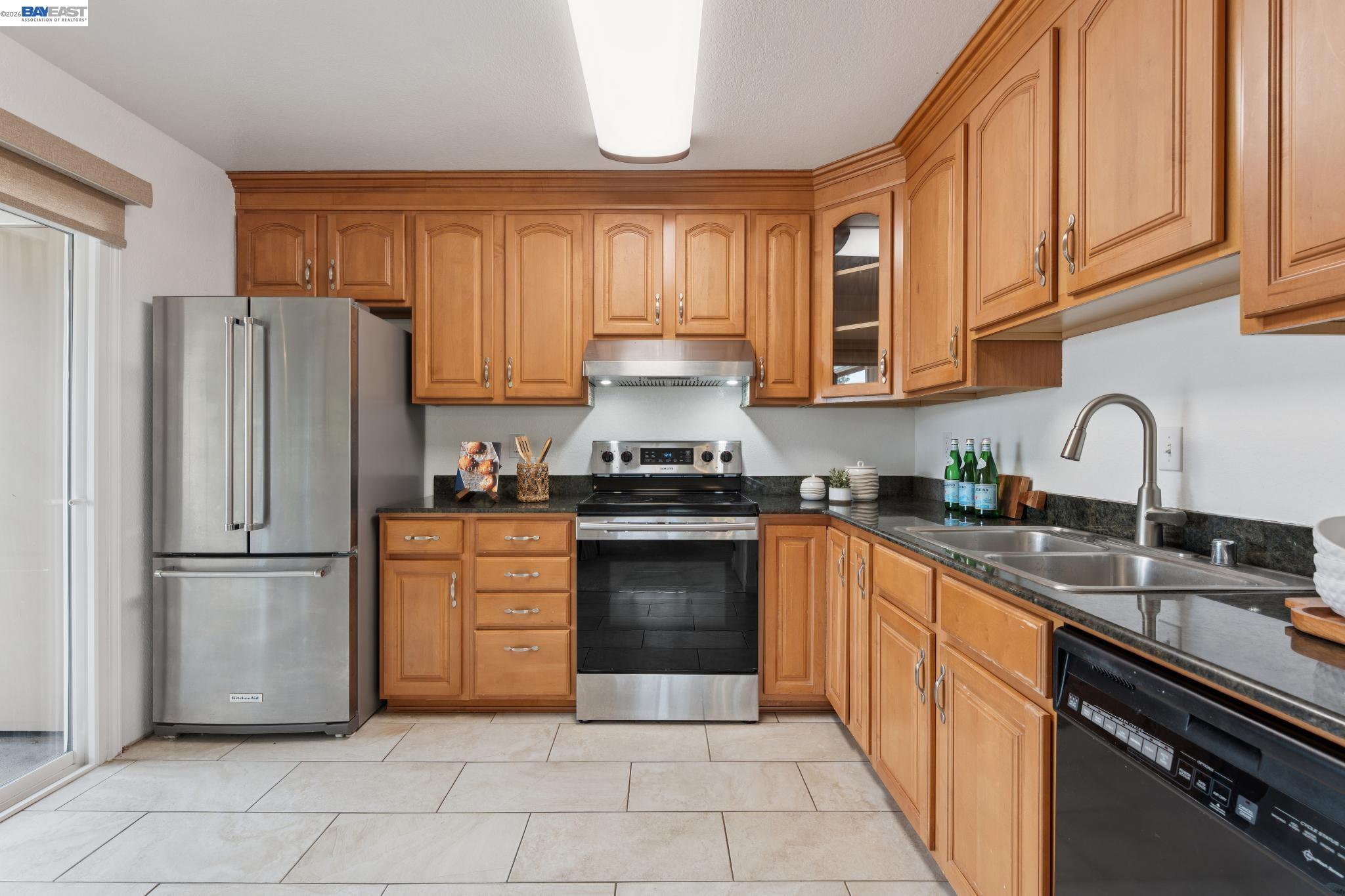 26 Raintree Court, Unit 30 Hayward, CA 94544 - Photo 16 of 65