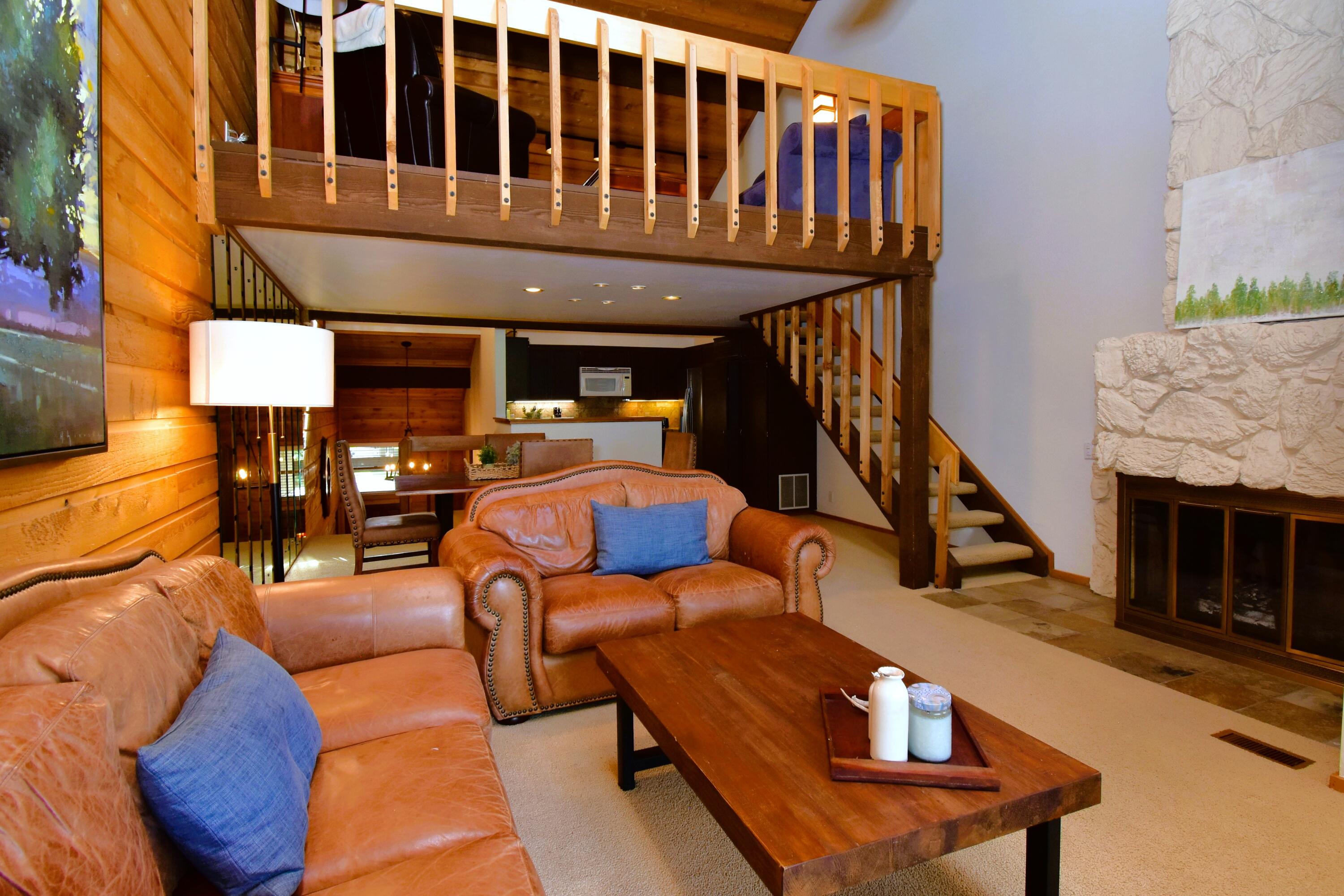 4342 Fairway Nine Road, Unit 4342 Sun Valley, ID 83353 - Photo 11 of 29 Living Room 3