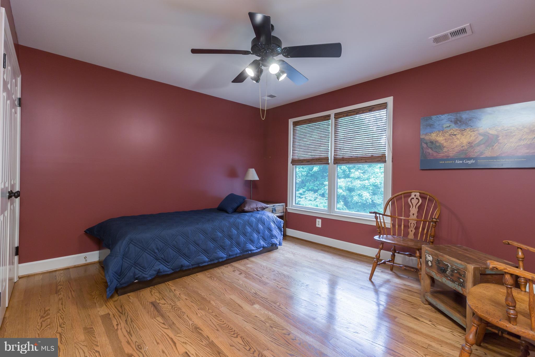 8006 Overhill Road Bethesda, MD 20814 - Photo 21 of 28 Upstairs bedroom