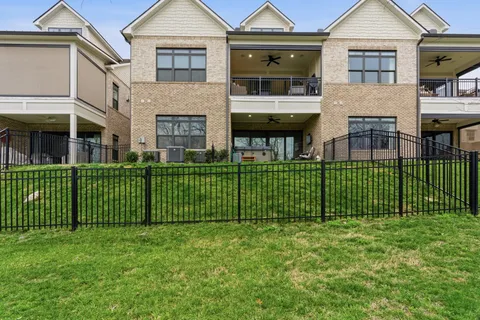 $1,290,000 | 1024 Club View Drive, Unit B301, Gallatin, TN 37066