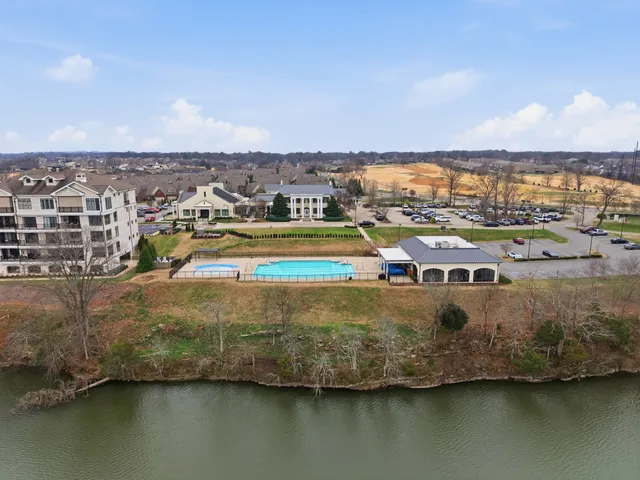 $1,290,000 | 1024 Club View Drive, Unit B301, Gallatin, TN 37066