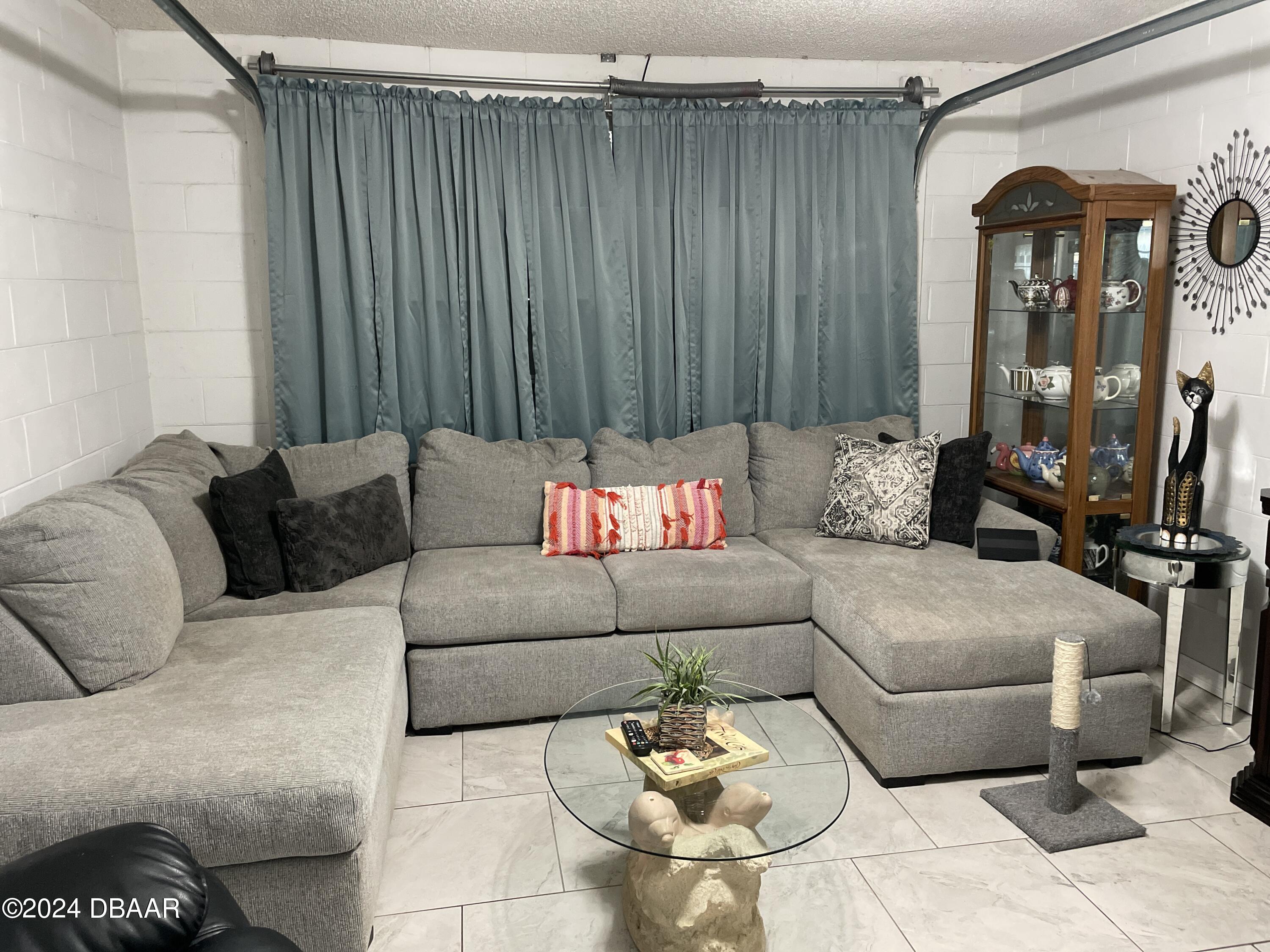 57 Laurel Oaks Circle Ormond Beach, FL 32174 - Photo 12 of 37 IMG_8811