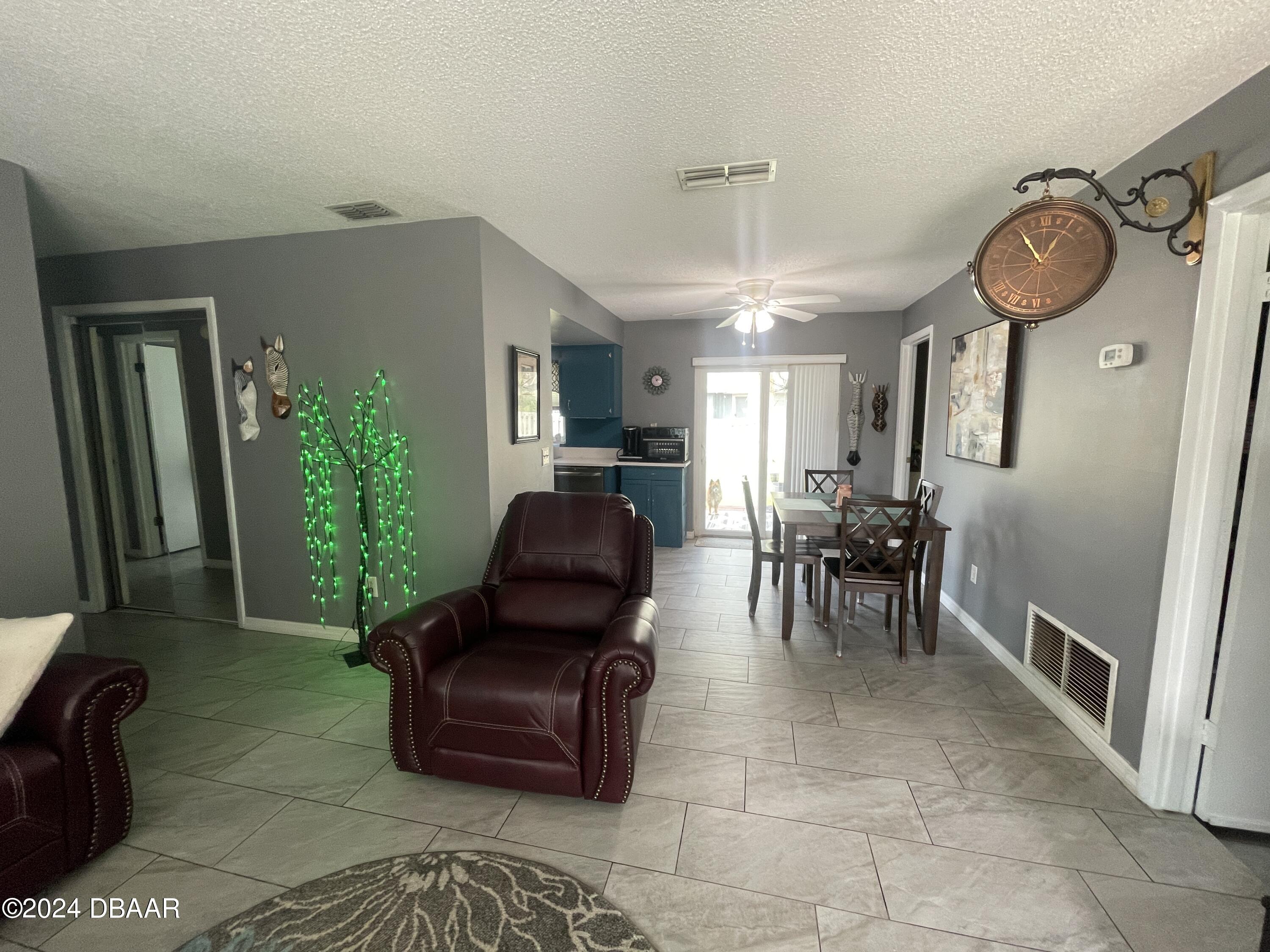 57 Laurel Oaks Circle Ormond Beach, FL 32174 - Photo 3 of 37 IMG_8840