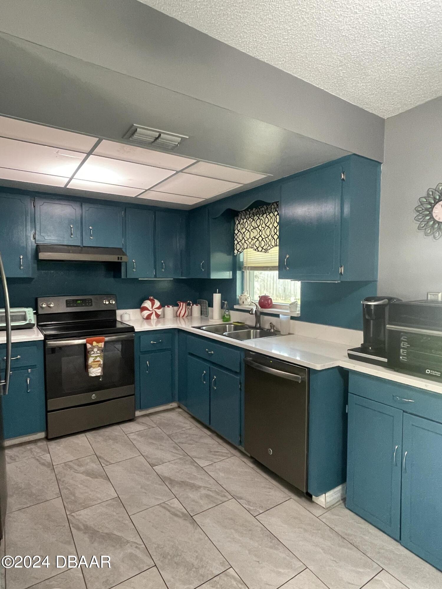 57 Laurel Oaks Circle Ormond Beach, FL 32174 - Photo 8 of 37 IMG_8843