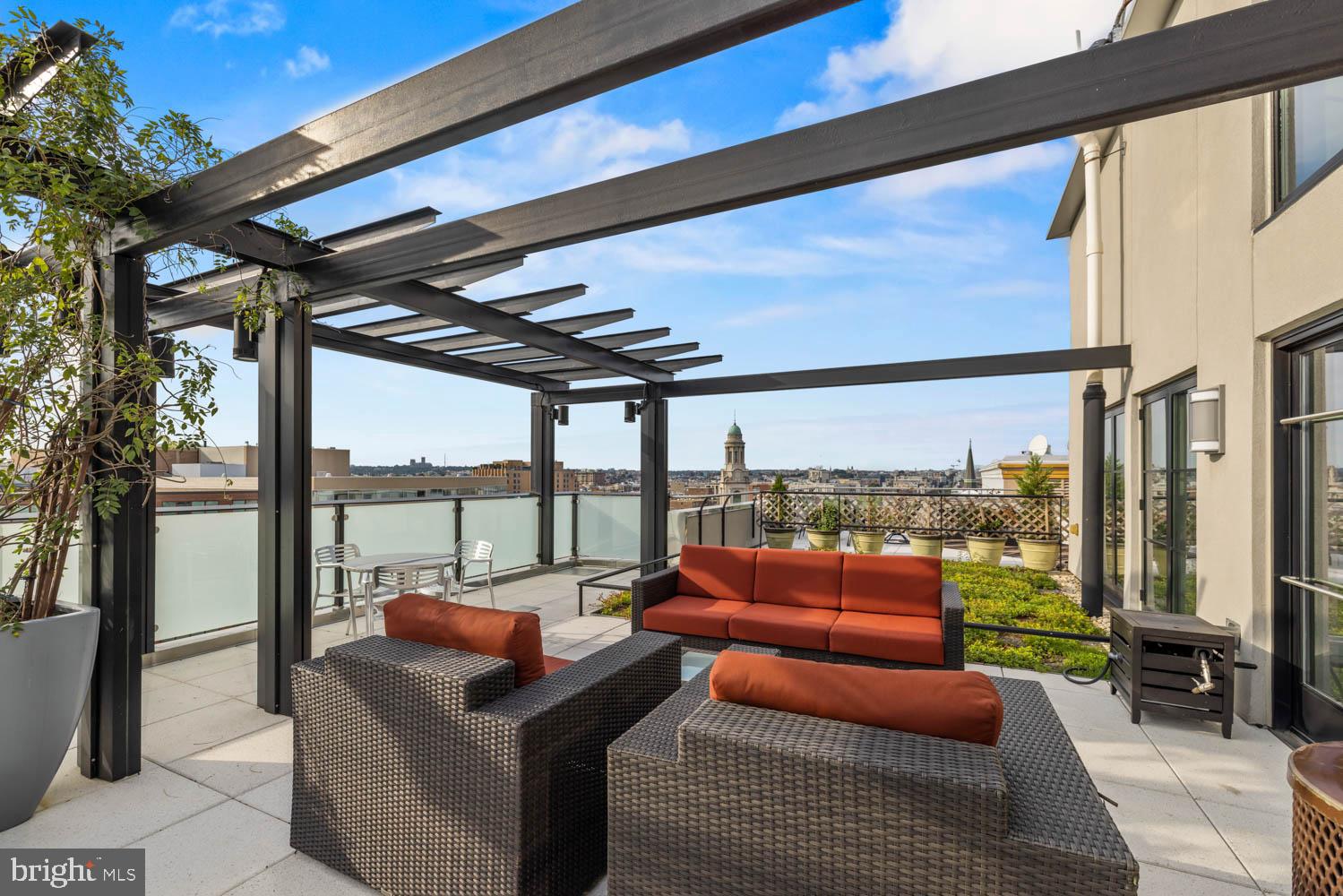 1133 14th Street Northwest, Unit 802 Washington, DC 20005 - Photo 20 of 22