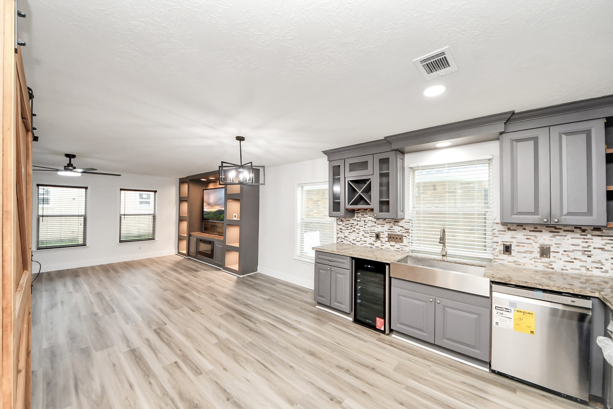 1910 Fallow Lane Houston, TX 77049 - Photo 18 of 25