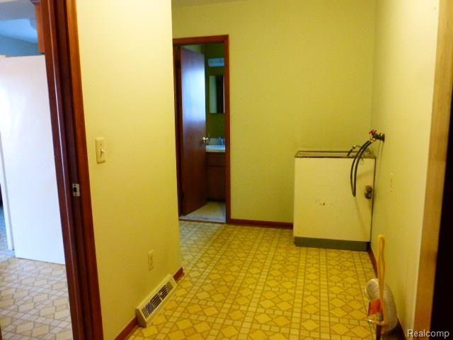 7287 Riverside Drive Algonac, MI 48001 - Photo 18 of 39 P1030406.JPG