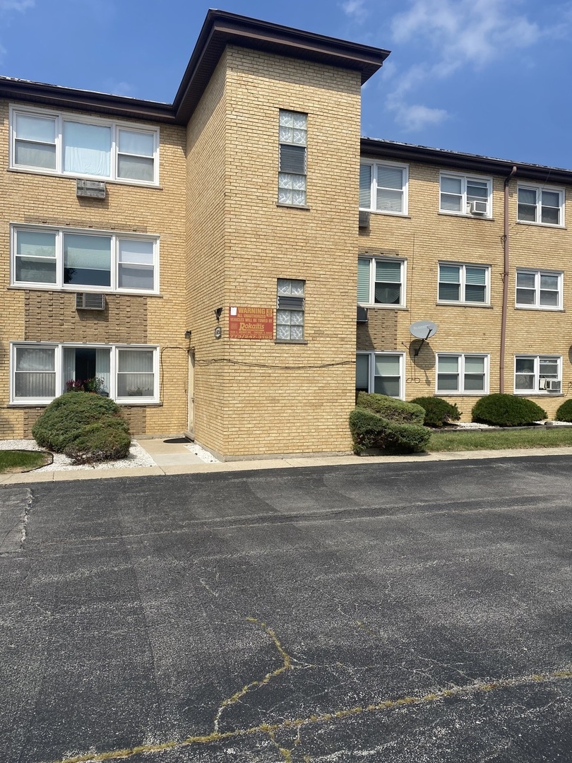 10739 South Pulaski Road, Unit 2B Chicago, IL 60655 - Photo 1 of 16 Gallery Image 1