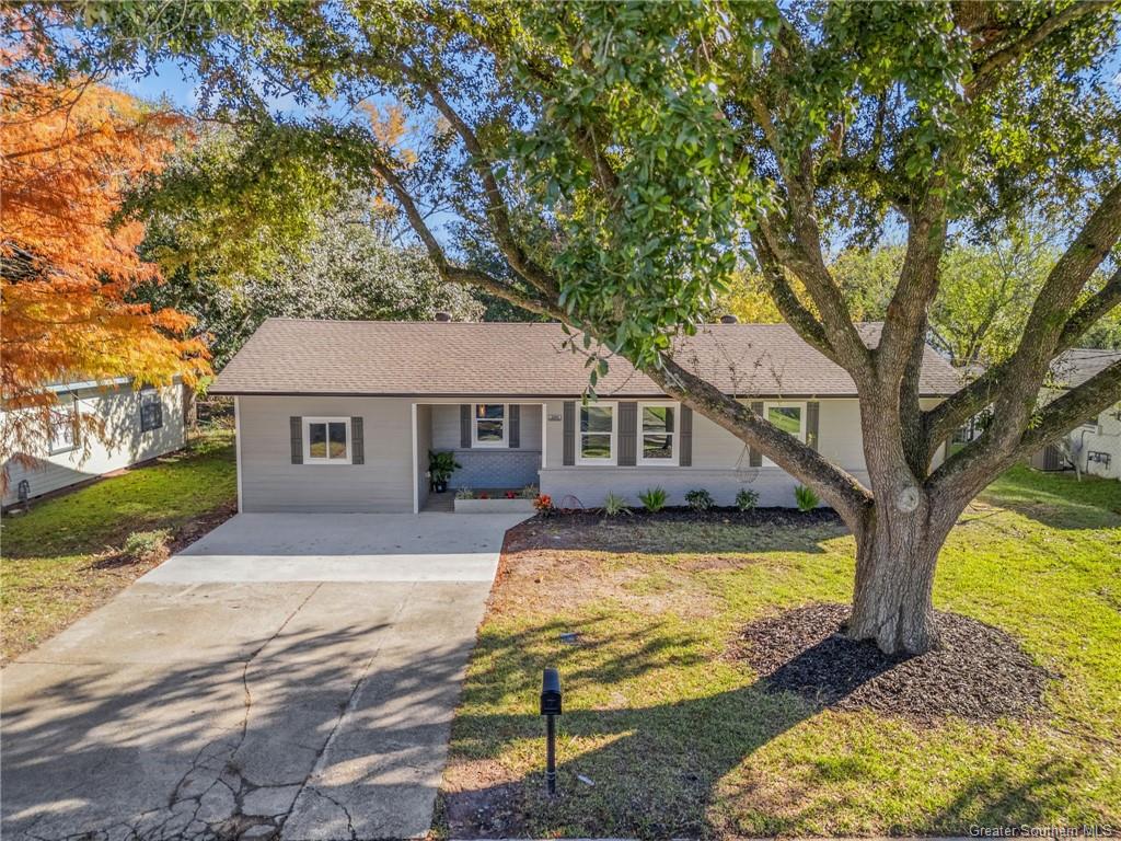 309 Mathilda Drive Sulphur, LA 70663 - Photo 3 of 16