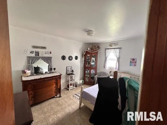 $365,000 | Undisclosed Address, Cuba, IL 61427