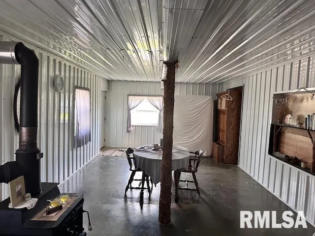 $365,000 | Undisclosed Address, Cuba, IL 61427