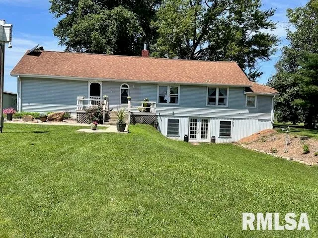 $365,000 | Undisclosed Address, Cuba, IL 61427