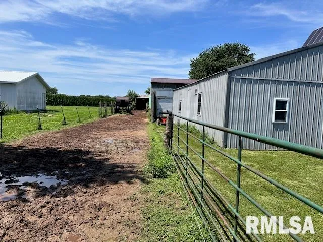 $365,000 | Undisclosed Address, Cuba, IL 61427